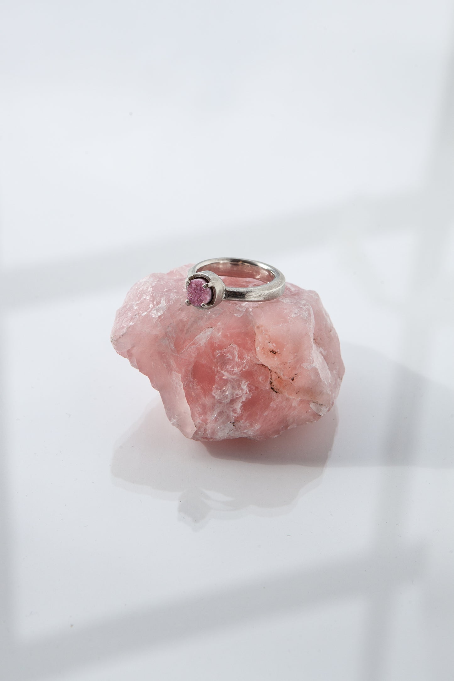 DRUSE CIRCLE RING N6. / COBALT CALCITE