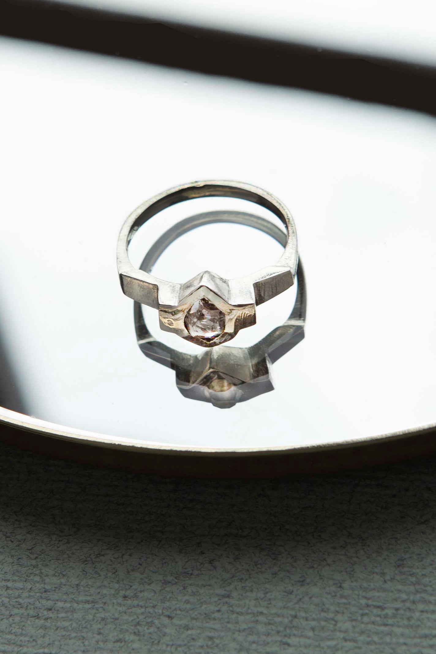 ANILLO CHICO CON CUARZO HERKIMER